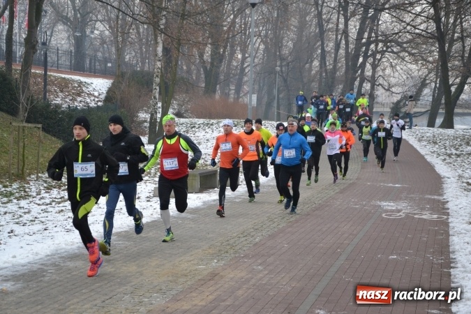 Zdjęcie w galerii na portalu naszraciborz.pl: Ponad stu uczestników II Biegu Nadodrzańskiego wiadomości z regionu
