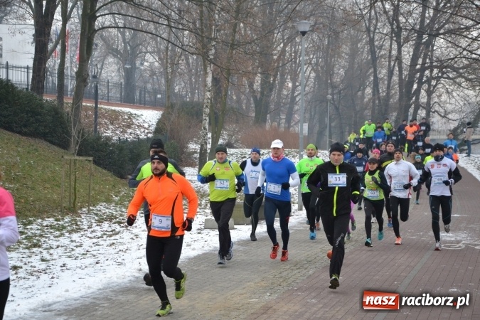 Zdjęcie w galerii na portalu naszraciborz.pl: Ponad stu uczestników II Biegu Nadodrzańskiego wiadomości z regionu