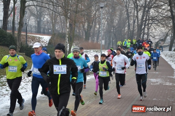 Zdjęcie w galerii na portalu naszraciborz.pl: Ponad stu uczestników II Biegu Nadodrzańskiego wiadomości z regionu