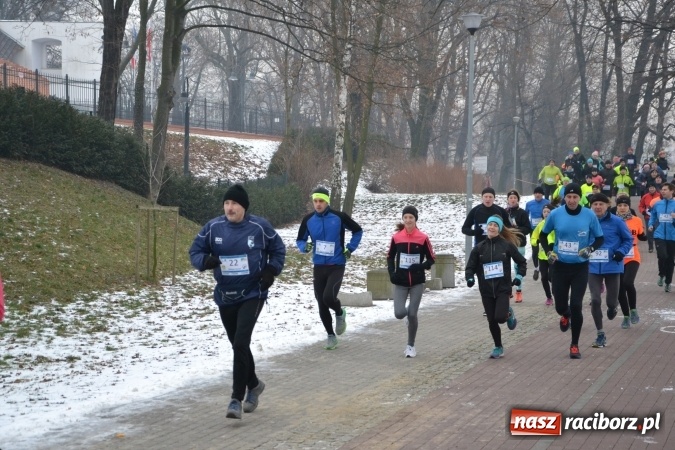Zdjęcie w galerii na portalu naszraciborz.pl: Ponad stu uczestników II Biegu Nadodrzańskiego wiadomości z regionu