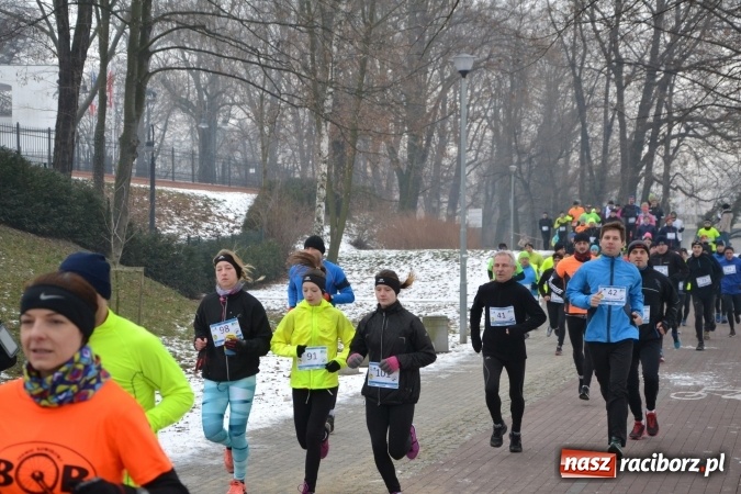 Zdjęcie w galerii na portalu naszraciborz.pl: Ponad stu uczestników II Biegu Nadodrzańskiego wiadomości z regionu