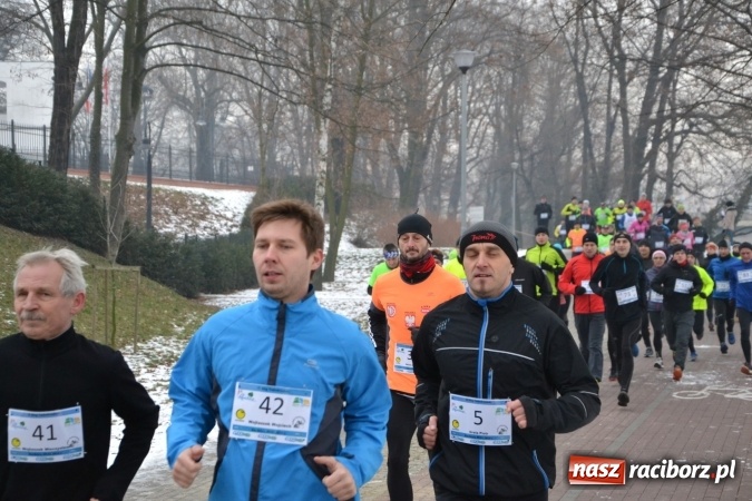 Zdjęcie w galerii na portalu naszraciborz.pl: Ponad stu uczestników II Biegu Nadodrzańskiego wiadomości z regionu