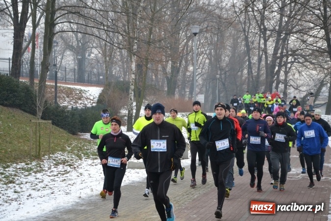 Zdjęcie w galerii na portalu naszraciborz.pl: Ponad stu uczestników II Biegu Nadodrzańskiego wiadomości z regionu
