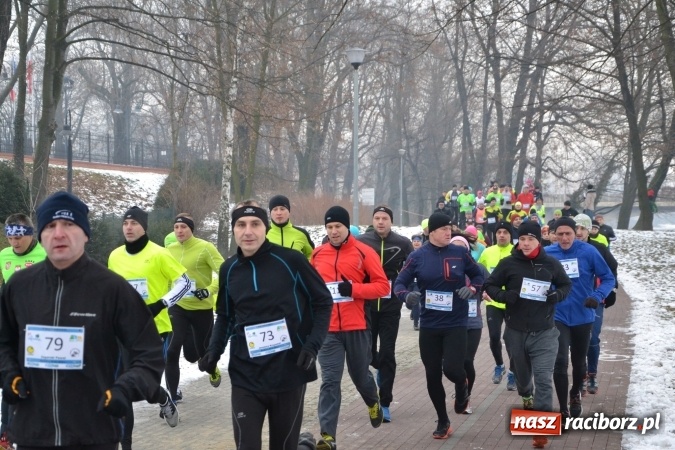 Zdjęcie w galerii na portalu naszraciborz.pl: Ponad stu uczestników II Biegu Nadodrzańskiego wiadomości z regionu