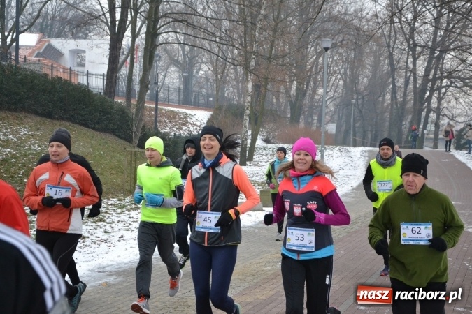 Zdjęcie w galerii na portalu naszraciborz.pl: Ponad stu uczestników II Biegu Nadodrzańskiego wiadomości z regionu