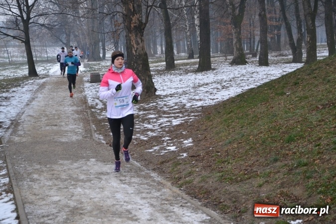 Zdjęcie w galerii na portalu naszraciborz.pl: Ponad stu uczestników II Biegu Nadodrzańskiego wiadomości z regionu