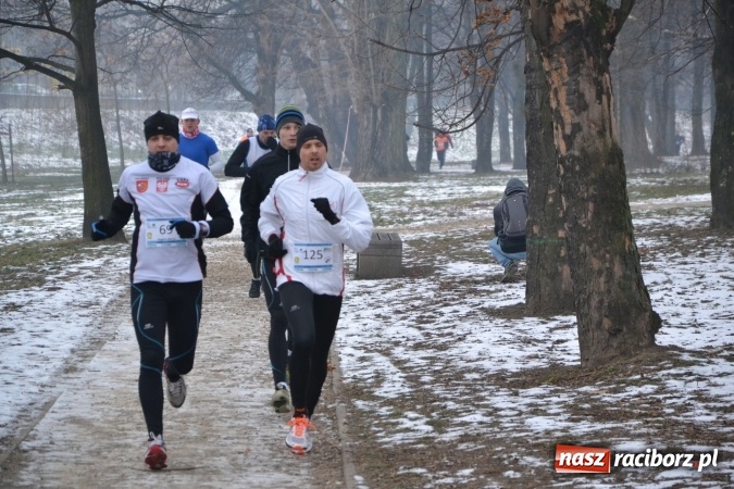 Zdjęcie w galerii na portalu naszraciborz.pl: Ponad stu uczestników II Biegu Nadodrzańskiego wiadomości z regionu