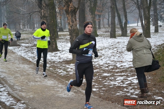 Zdjęcie w galerii na portalu naszraciborz.pl: Ponad stu uczestników II Biegu Nadodrzańskiego wiadomości z regionu