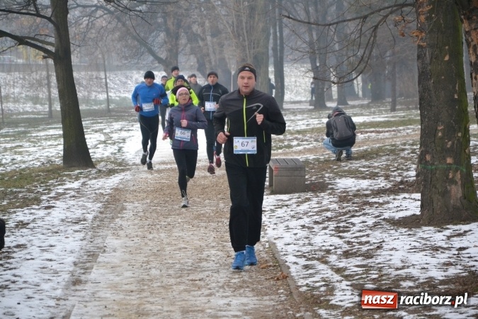 Zdjęcie w galerii na portalu naszraciborz.pl: Ponad stu uczestników II Biegu Nadodrzańskiego wiadomości z regionu