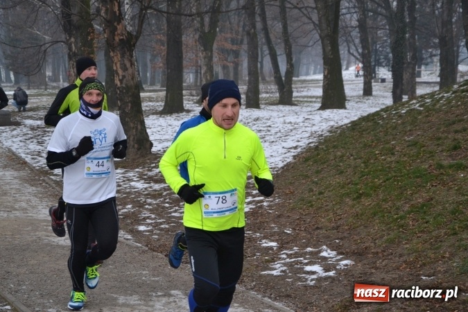 Zdjęcie w galerii na portalu naszraciborz.pl: Ponad stu uczestników II Biegu Nadodrzańskiego wiadomości z regionu