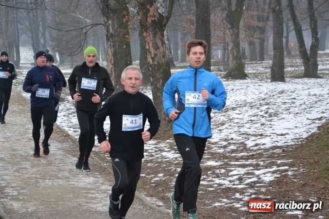 Zdjęcie w galerii na portalu naszraciborz.pl: Ponad stu uczestników II Biegu Nadodrzańskiego wiadomości z regionu