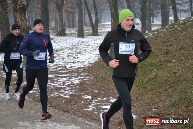 Zdjęcie w galerii na portalu naszraciborz.pl: Ponad stu uczestników II Biegu Nadodrzańskiego wiadomości z regionu