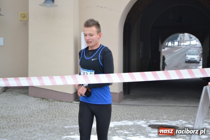 Zdjęcie w galerii na portalu naszraciborz.pl: Ponad stu uczestników II Biegu Nadodrzańskiego wiadomości z regionu