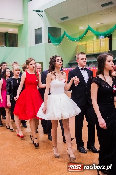 Zdjęcie w galerii na portalu naszraciborz.pl: Sezon studni&oacute;wek rozpoczęty - I LO im. Kasprowicza wybrało Arenę Rafako FOTO I WIDEO wiadomości z regionu