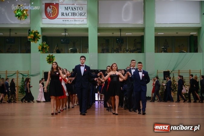 Zdjęcie w galerii na portalu naszraciborz.pl: Studniówka I LO w obiektywie studia FotoPerla.eu wiadomości z regionu