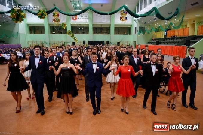 Zdjęcie w galerii na portalu naszraciborz.pl: Studniówka I LO w obiektywie studia FotoPerla.eu wiadomości z regionu