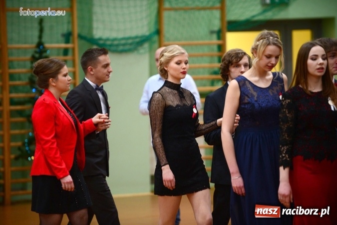 Zdjęcie w galerii na portalu naszraciborz.pl: Studniówka I LO w obiektywie studia FotoPerla.eu wiadomości z regionu