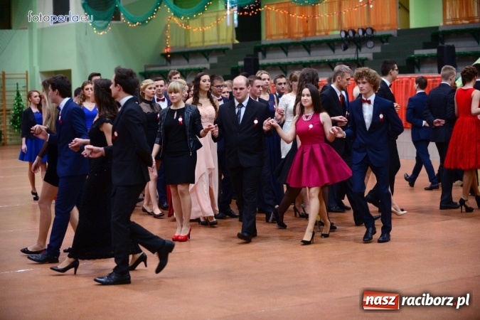 Zdjęcie w galerii na portalu naszraciborz.pl: Studniówka I LO w obiektywie studia FotoPerla.eu wiadomości z regionu