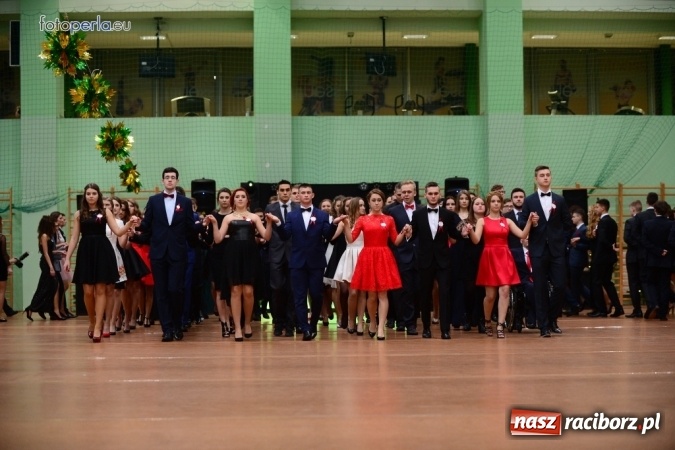 Zdjęcie w galerii na portalu naszraciborz.pl: Studniówka I LO w obiektywie studia FotoPerla.eu wiadomości z regionu