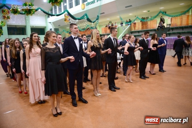 Zdjęcie w galerii na portalu naszraciborz.pl: Studniówka I LO w obiektywie studia FotoPerla.eu wiadomości z regionu