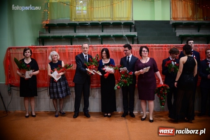 Zdjęcie w galerii na portalu naszraciborz.pl: Studniówka I LO w obiektywie studia FotoPerla.eu wiadomości z regionu