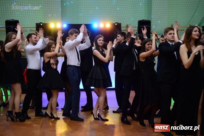 Zdjęcie w galerii na portalu naszraciborz.pl: Studniówka I LO w obiektywie studia FotoPerla.eu wiadomości z regionu