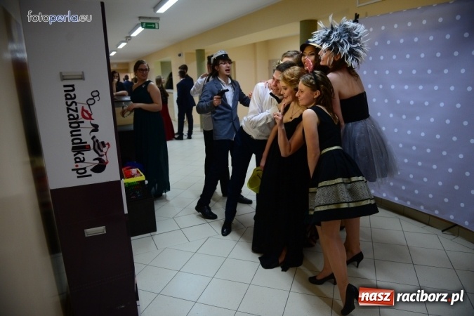Zdjęcie w galerii na portalu naszraciborz.pl: Studniówka I LO w obiektywie studia FotoPerla.eu wiadomości z regionu