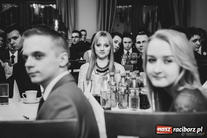 Zdjęcie w galerii na portalu naszraciborz.pl: Pierwsza studniówka Mechanika - trzy klasy bawiły się w Pogrzebieniu FOTO I WIDEO wiadomości z regionu