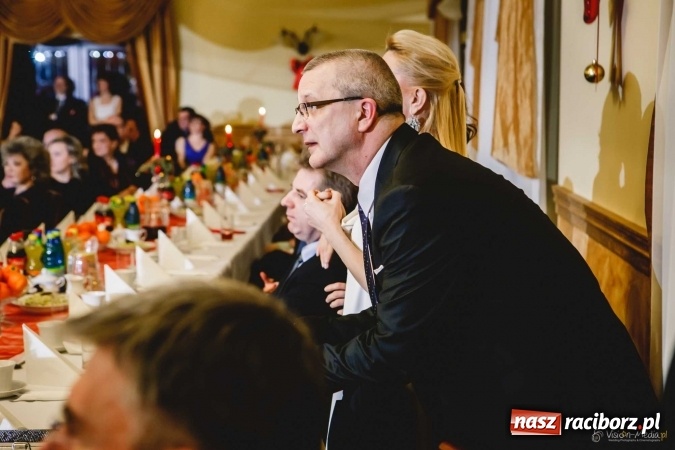 Zdjęcie w galerii na portalu naszraciborz.pl: Pierwsza studniówka Mechanika - trzy klasy bawiły się w Pogrzebieniu FOTO I WIDEO wiadomości z regionu