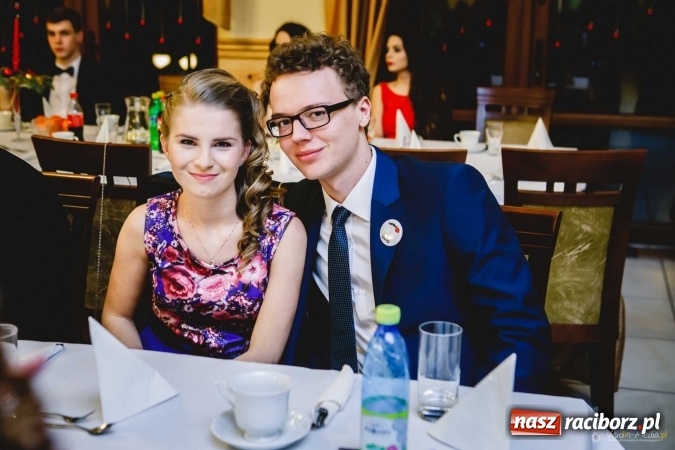 Zdjęcie w galerii na portalu naszraciborz.pl: Pierwsza studniówka Mechanika - trzy klasy bawiły się w Pogrzebieniu FOTO I WIDEO wiadomości z regionu