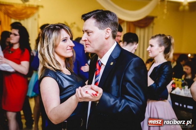 Zdjęcie w galerii na portalu naszraciborz.pl: Pierwsza studniówka Mechanika - trzy klasy bawiły się w Pogrzebieniu FOTO I WIDEO wiadomości z regionu