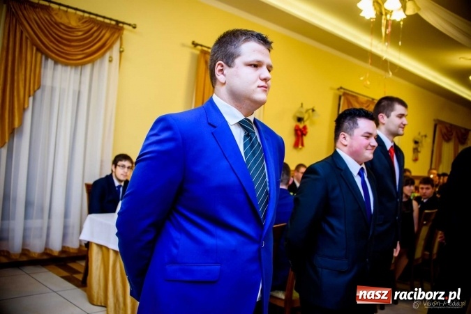 Zdjęcie w galerii na portalu naszraciborz.pl: Pierwsza studniówka Mechanika - trzy klasy bawiły się w Pogrzebieniu FOTO I WIDEO wiadomości z regionu