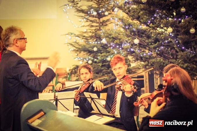 Zdjęcie w galerii na portalu naszraciborz.pl: Brzeski chór koncertem pożegnał okres Bożego Narodzenia i promował swoją drugą płytę wiadomości z regionu