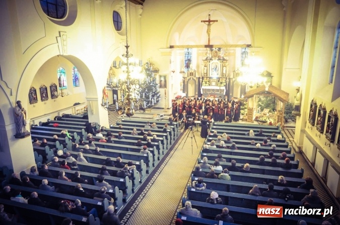 Zdjęcie w galerii na portalu naszraciborz.pl: Brzeski chór koncertem pożegnał okres Bożego Narodzenia i promował swoją drugą płytę wiadomości z regionu