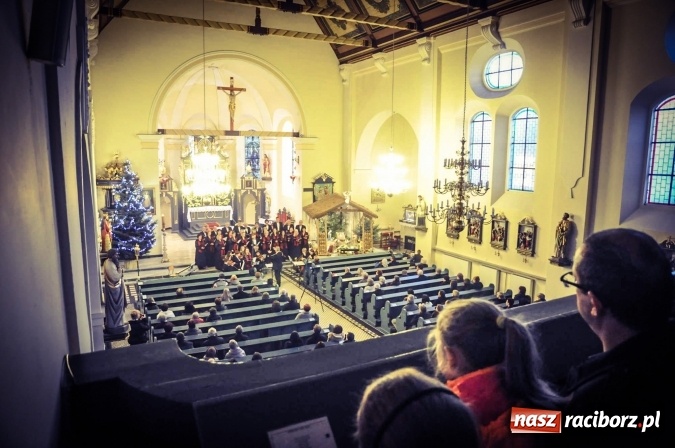Zdjęcie w galerii na portalu naszraciborz.pl: Brzeski chór koncertem pożegnał okres Bożego Narodzenia i promował swoją drugą płytę wiadomości z regionu
