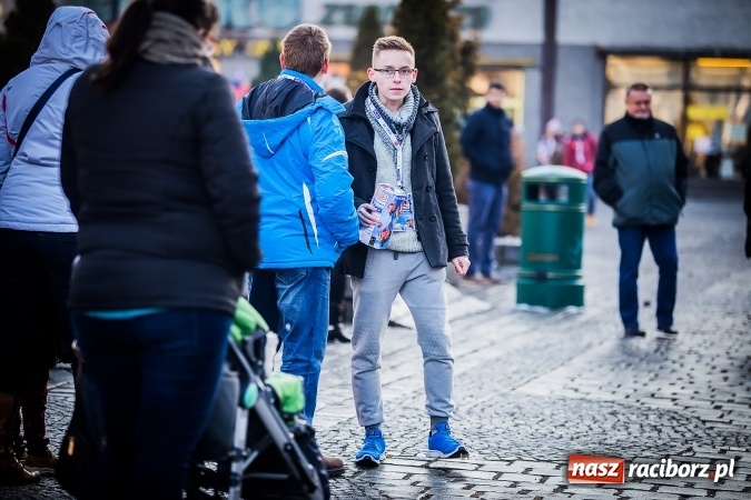 Zdjęcie w galerii na portalu naszraciborz.pl: Zobacz jak Wielka Orkiestra Świątecznej Pomocy zagrała w Raciborzu wiadomości z regionu