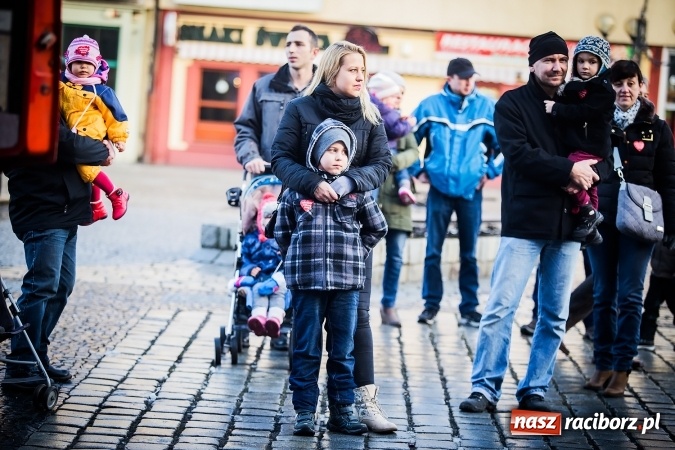 Zdjęcie w galerii na portalu naszraciborz.pl: Zobacz jak Wielka Orkiestra Świątecznej Pomocy zagrała w Raciborzu wiadomości z regionu