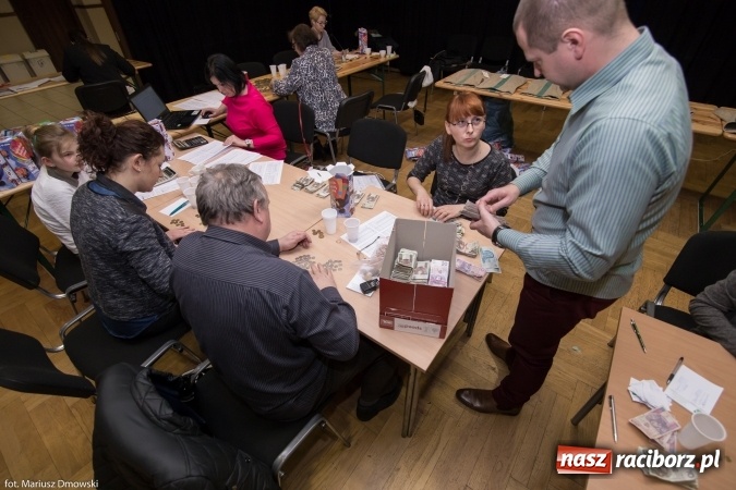 Zdjęcie w galerii na portalu naszraciborz.pl: Zobacz jak Wielka Orkiestra Świątecznej Pomocy zagrała w Raciborzu wiadomości z regionu