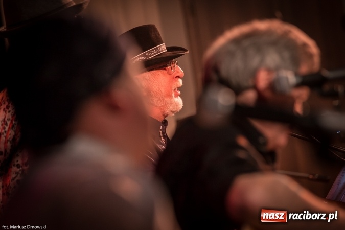 Zdjęcie w galerii na portalu naszraciborz.pl: Zobacz jak Wielka Orkiestra Świątecznej Pomocy zagrała w Raciborzu wiadomości z regionu