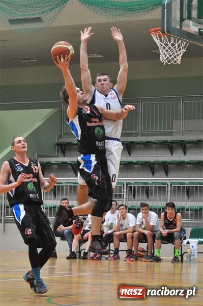 Zdjęcie w galerii na portalu naszraciborz.pl: Nieudany początek roku koszykarzy Ofensywy wiadomości z regionu