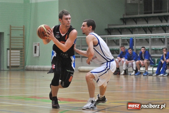 Zdjęcie w galerii na portalu naszraciborz.pl: Nieudany początek roku koszykarzy Ofensywy wiadomości z regionu