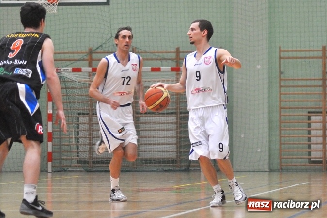 Zdjęcie w galerii na portalu naszraciborz.pl: Nieudany początek roku koszykarzy Ofensywy wiadomości z regionu