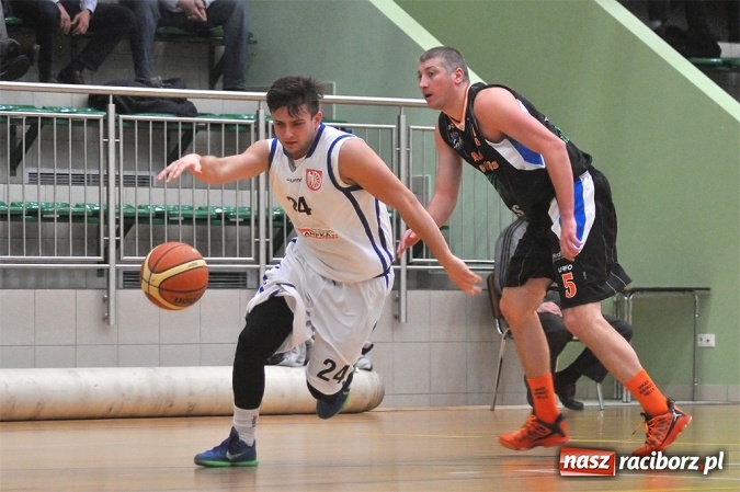 Zdjęcie w galerii na portalu naszraciborz.pl: Nieudany początek roku koszykarzy Ofensywy wiadomości z regionu