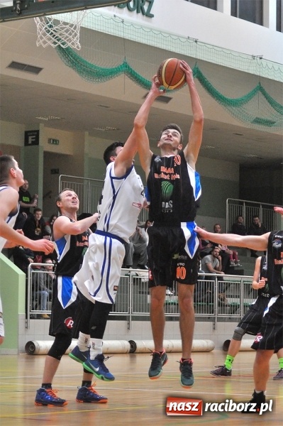 Zdjęcie w galerii na portalu naszraciborz.pl: Nieudany początek roku koszykarzy Ofensywy wiadomości z regionu