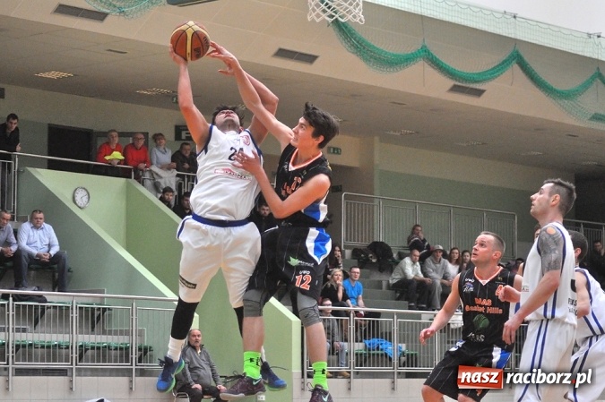 Zdjęcie w galerii na portalu naszraciborz.pl: Nieudany początek roku koszykarzy Ofensywy wiadomości z regionu