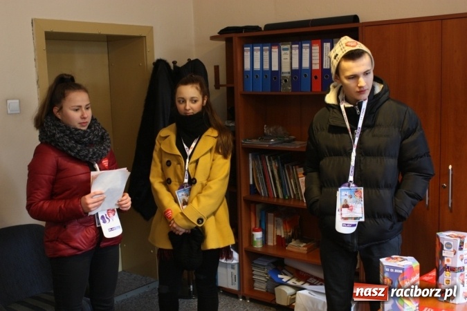 Zdjęcie w galerii na portalu naszraciborz.pl: 24. finał WOŚP w Krzanowicach. Rekord pobity - zebrano ponad 6,2 tys. zł wiadomości z regionu