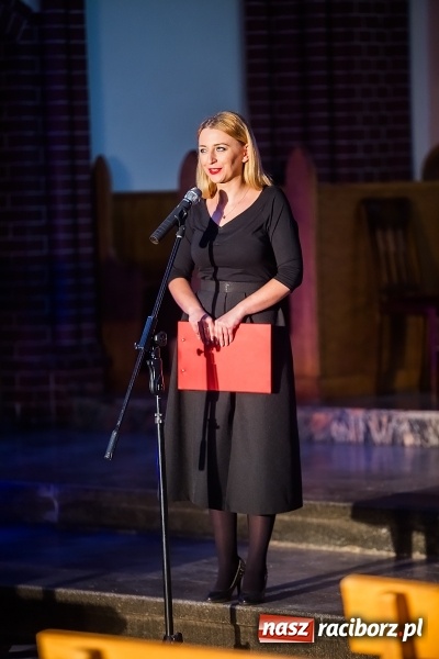 Zdjęcie w galerii na portalu naszraciborz.pl: Bożonarodzeniowy Koncert Chórów w Mikołaju wiadomości z regionu