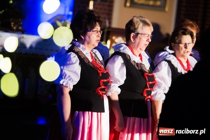Zdjęcie w galerii na portalu naszraciborz.pl: Bożonarodzeniowy Koncert Chórów w Mikołaju wiadomości z regionu