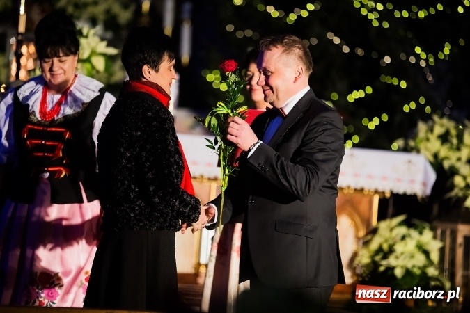 Zdjęcie w galerii na portalu naszraciborz.pl: Bożonarodzeniowy Koncert Chórów w Mikołaju wiadomości z regionu