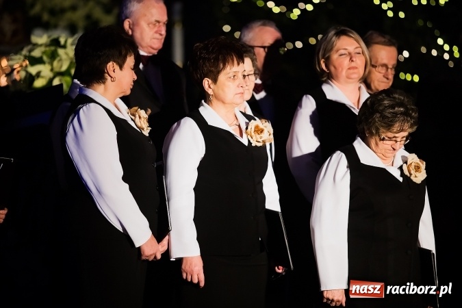 Zdjęcie w galerii na portalu naszraciborz.pl: Bożonarodzeniowy Koncert Chórów w Mikołaju wiadomości z regionu